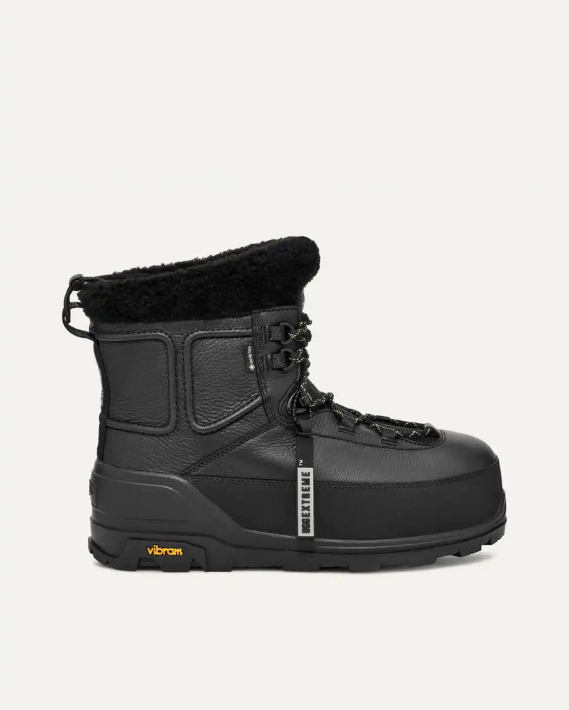 UGG® Men's Shasta Boot Mid