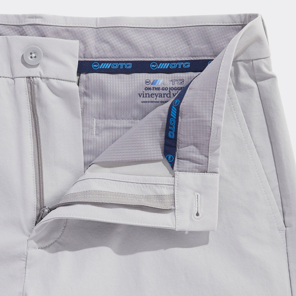 Vineyard Vines Men's 9 Inch On-The-Go Shorts