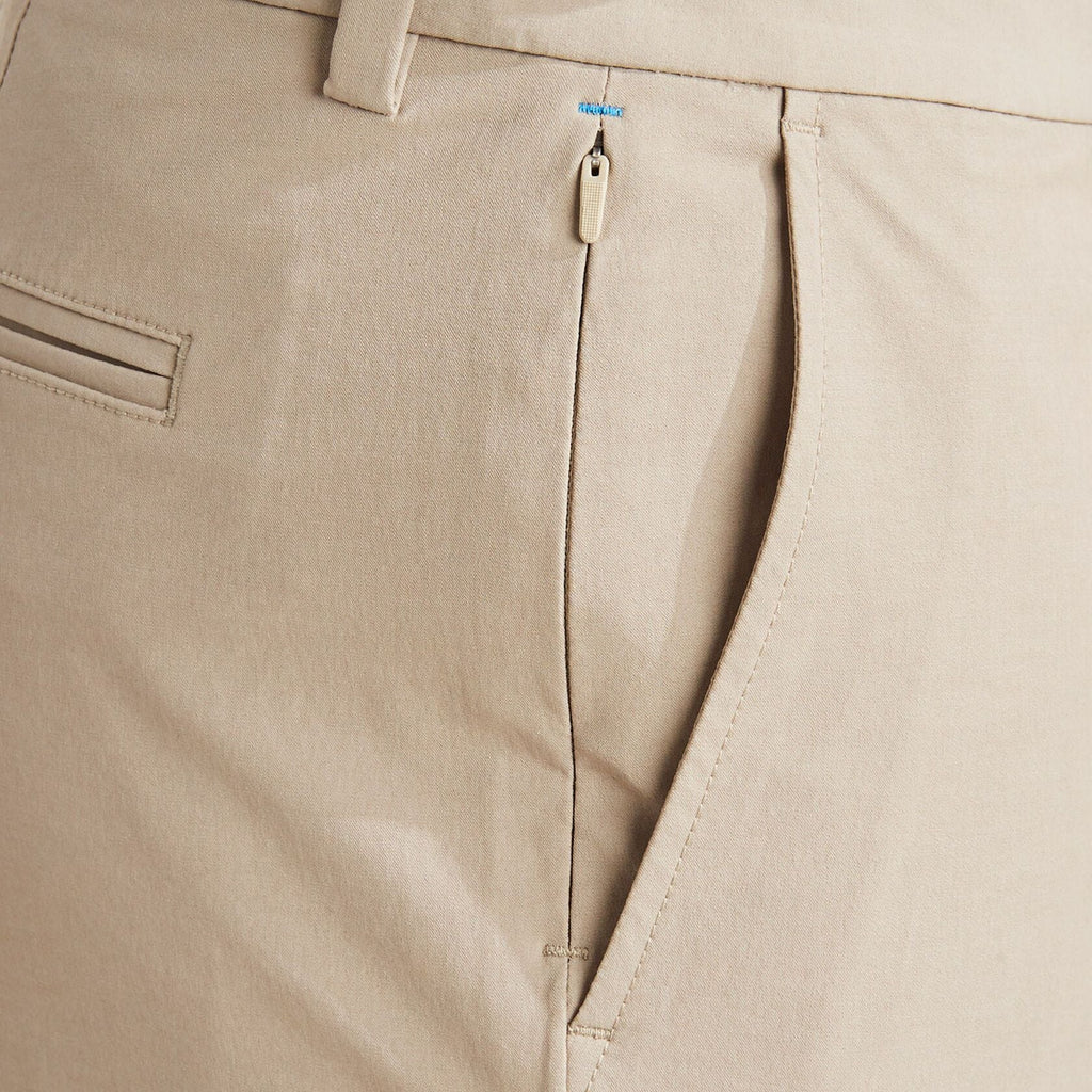 Vineyard Vines Men's 9 Inch On-The-Go Shorts