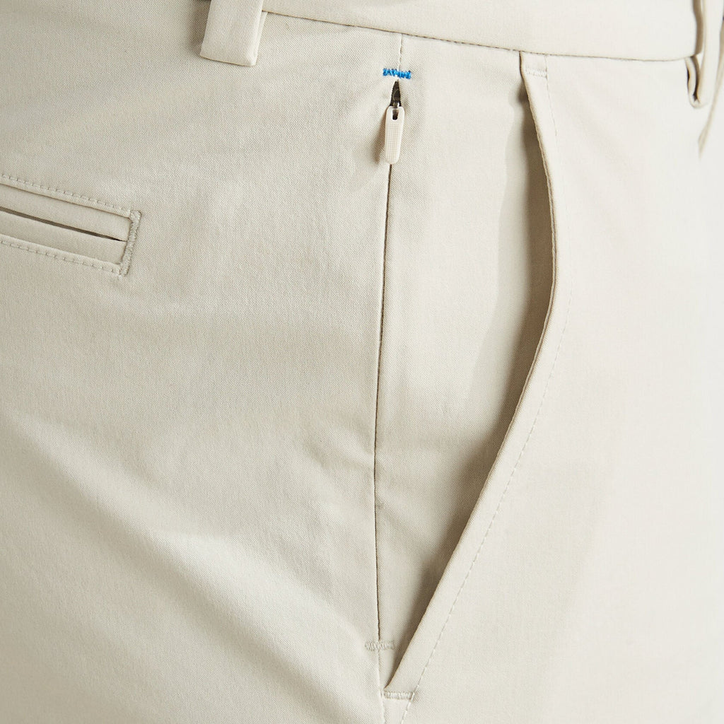 Vineyard Vines Men's 9 Inch On-The-Go Shorts