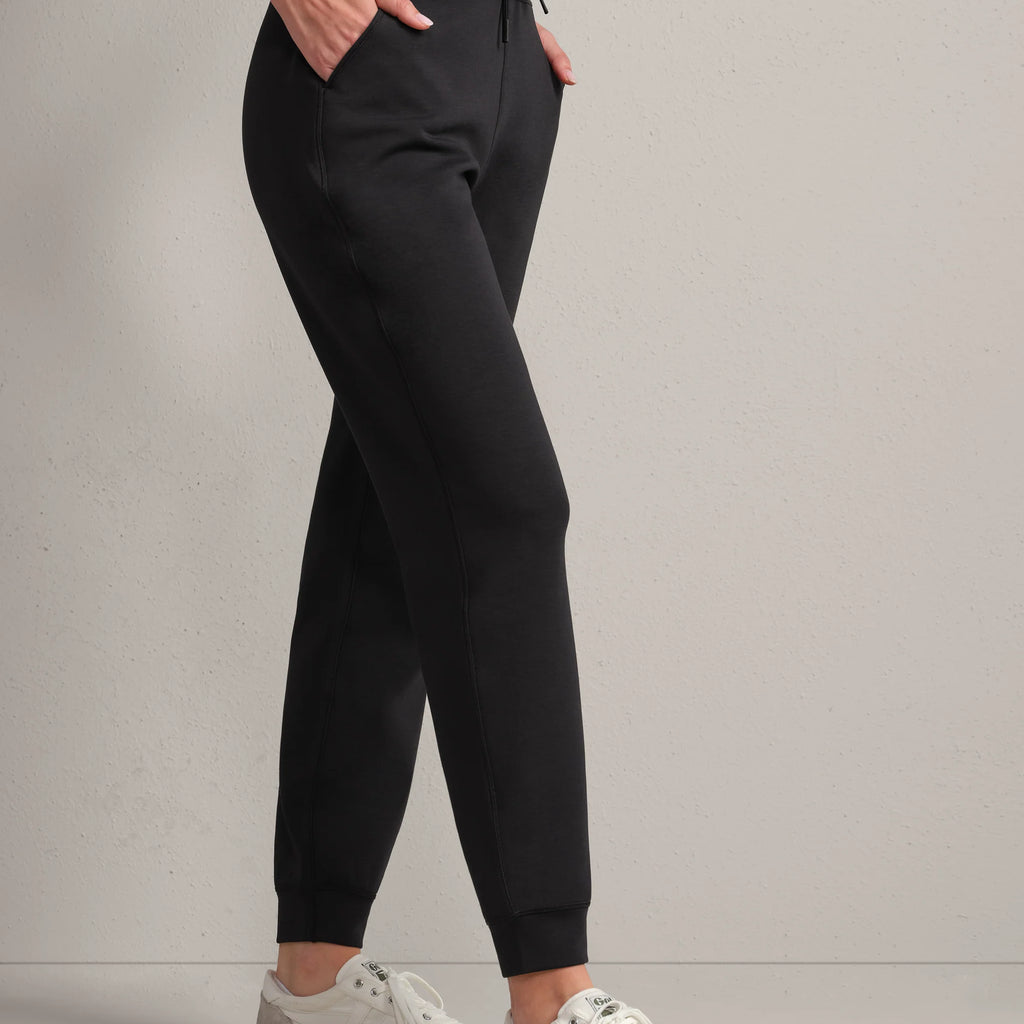Rhone DreamGlow™ Jogger