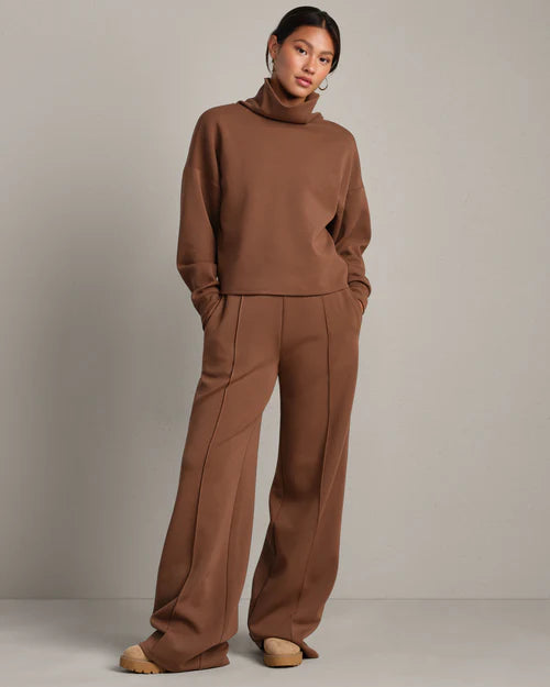 Rhone DreamGlow™ Mock Neck