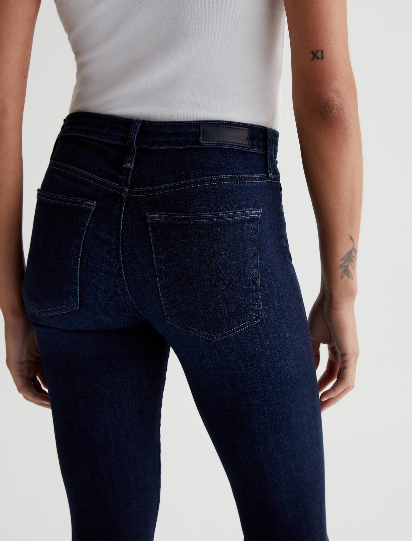 AG Women's Prima Cigarette Ankle Jean
