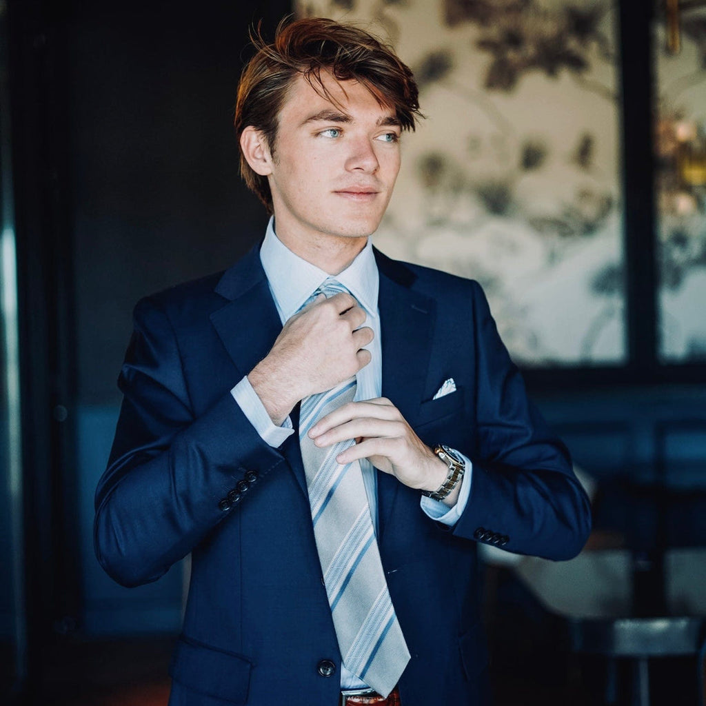 Maxman Semi-Slim Fit Suit Solid Navy Blue Suit