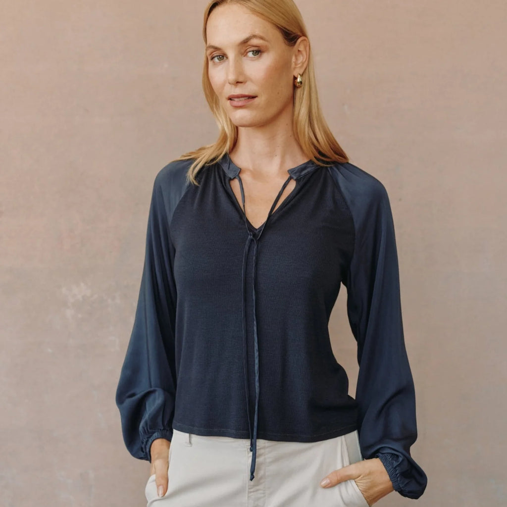 Bella Dahl Long Sleeve Raglan Mixed Shirt