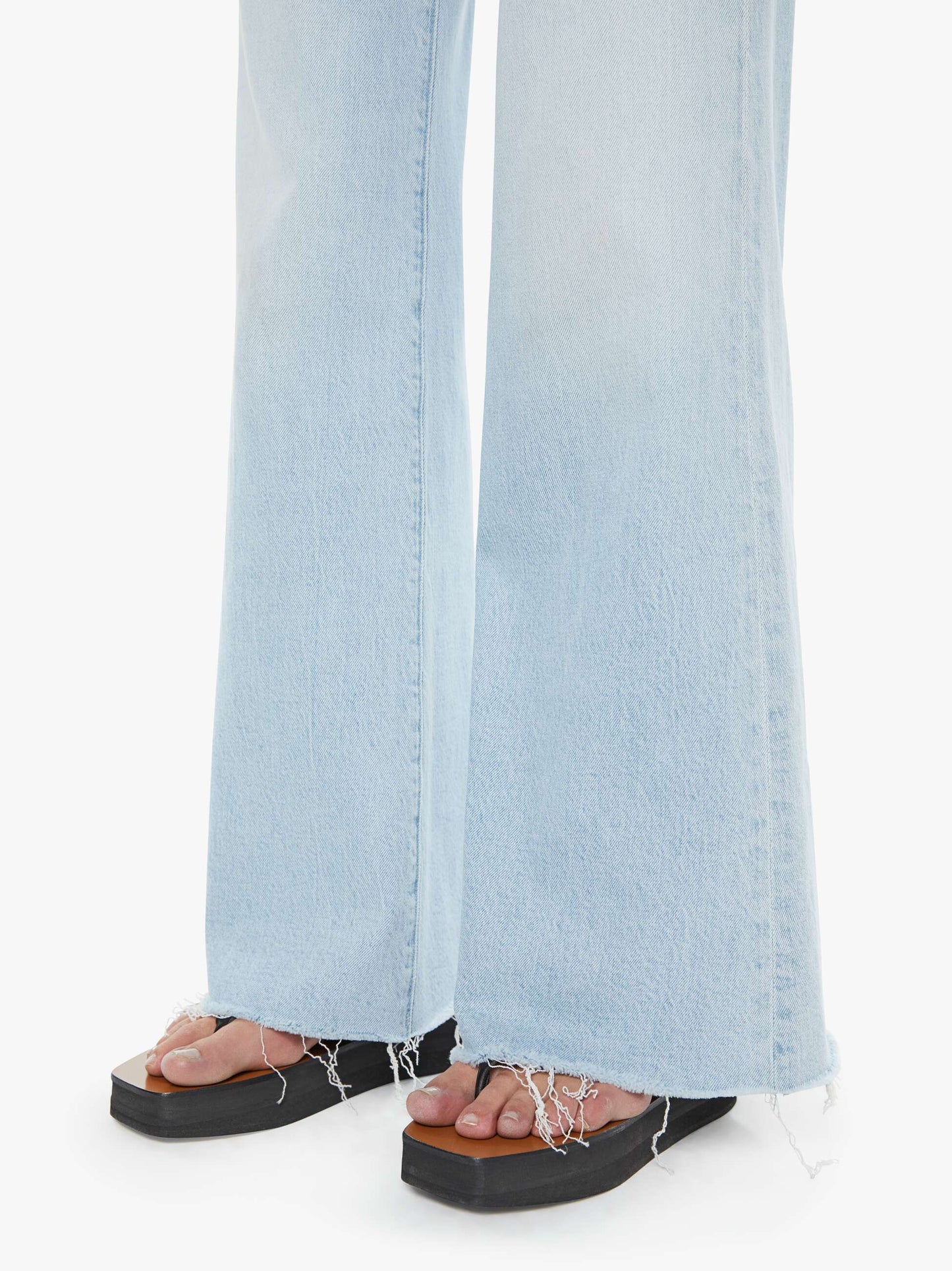 Mother Denim The Hustler Roller Skimp Fray