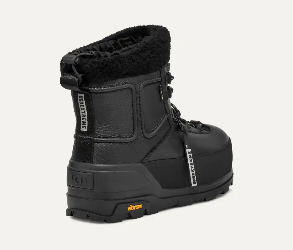 UGG® Men's Shasta Boot Mid