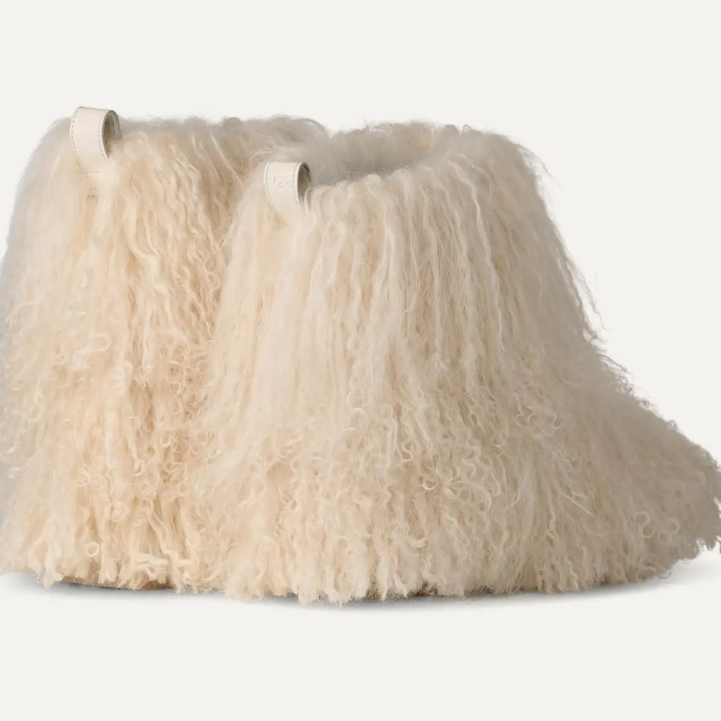 UGG® Women's Classic Short Fluff Momma