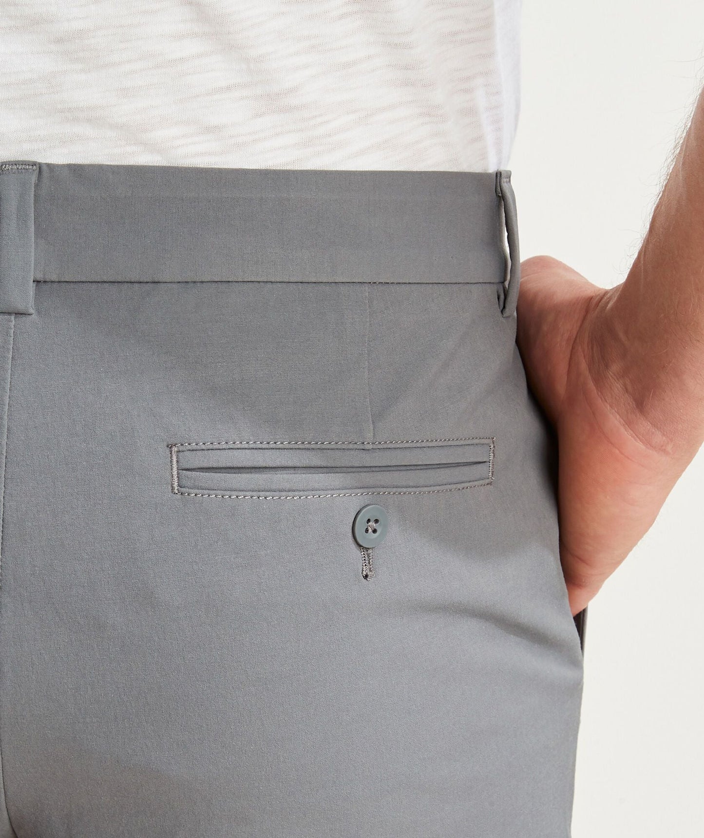 Vineyard Vines Men's 9 Inch On-The-Go Shorts