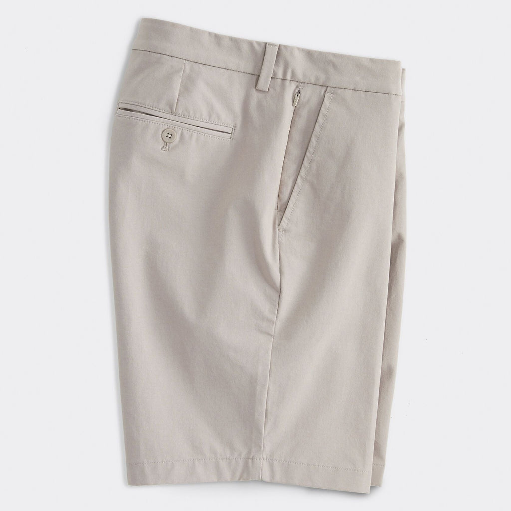 Vineyard Vines Men's 9 Inch On-The-Go Shorts