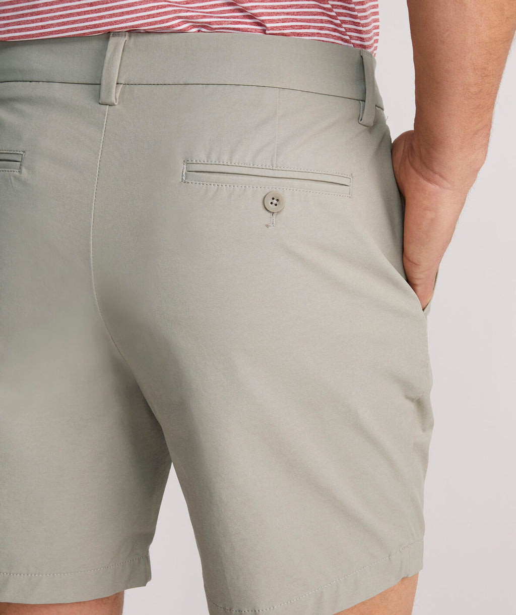 Vineyard Vines 7 Inch On-The-Go Shorts