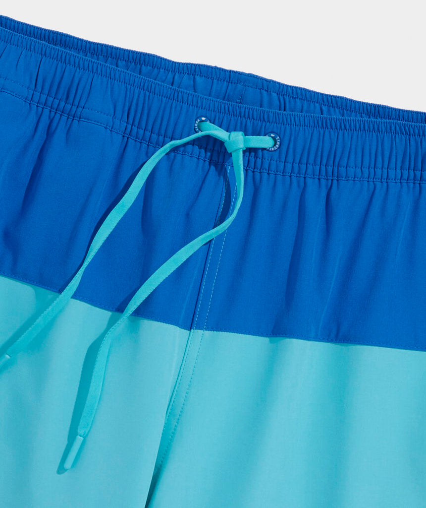Vineyard Vines 7 Inch Colorblock Piped Chappy Swim Trunks