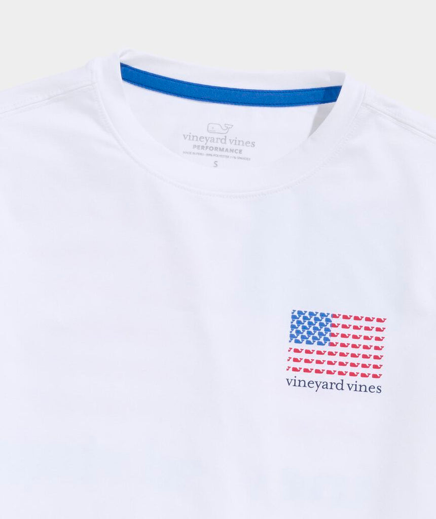 Vineyard Vines Boys' American Flag Whales Short-Sleeve Harbor Sun Performance Tee