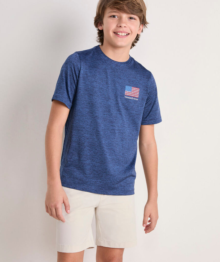 Vineyard Vines Boys' American Flag Whales Short-Sleeve Harbor Sun Performance Tee