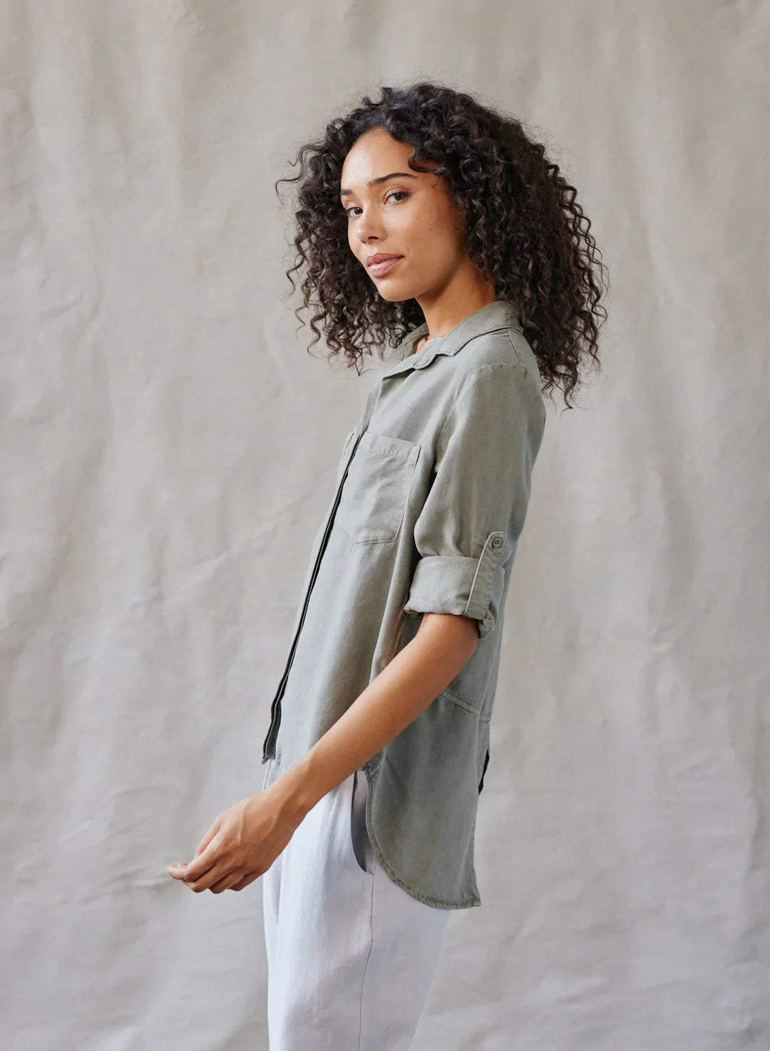 Bella Dahl Split Back Button Down