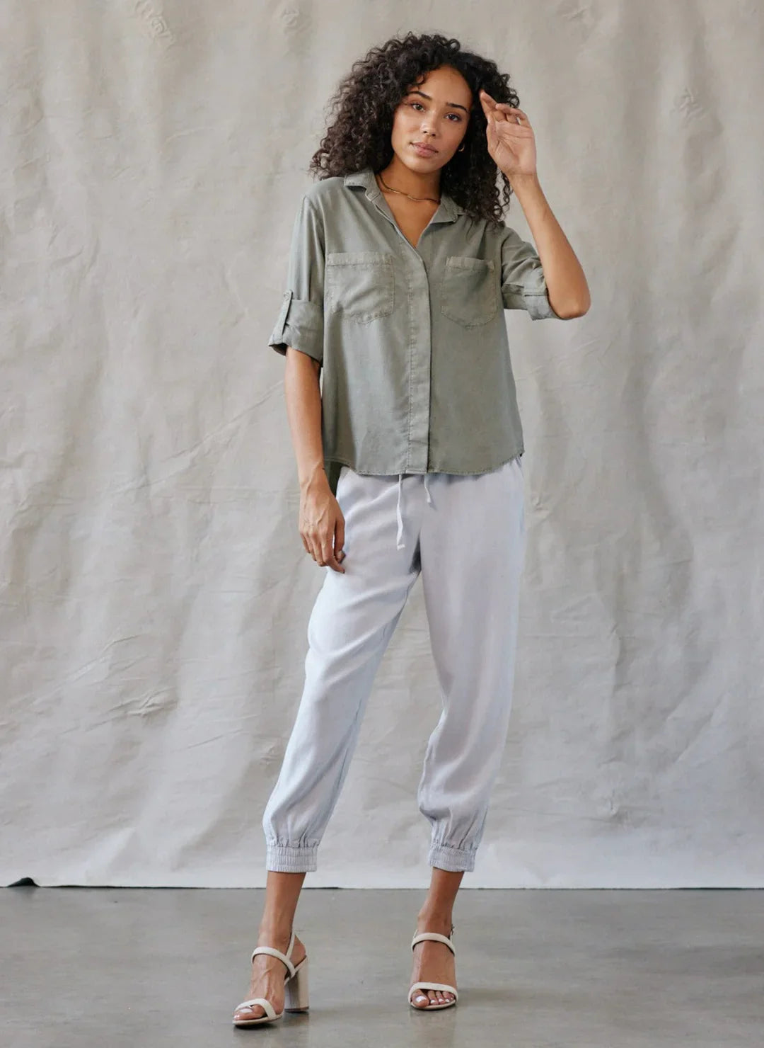 Bella Dahl Split Back Button Down
