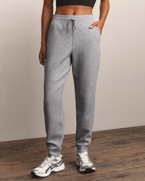 Rhone DreamGlow™ Jogger