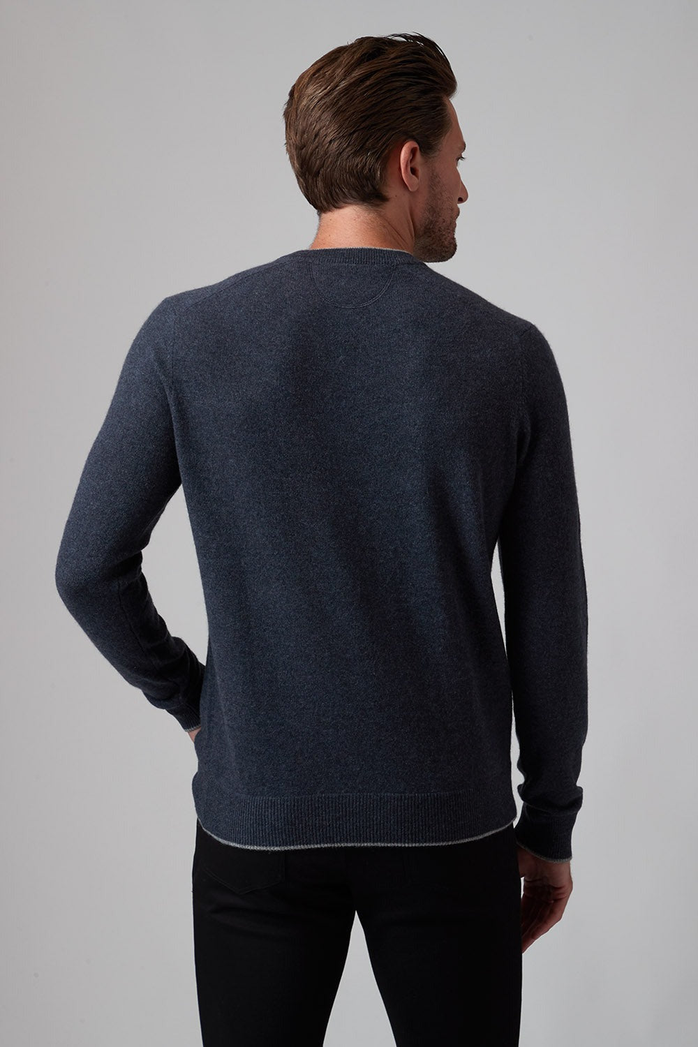 Raffi Garrett V-Neck Cashmere Sweater