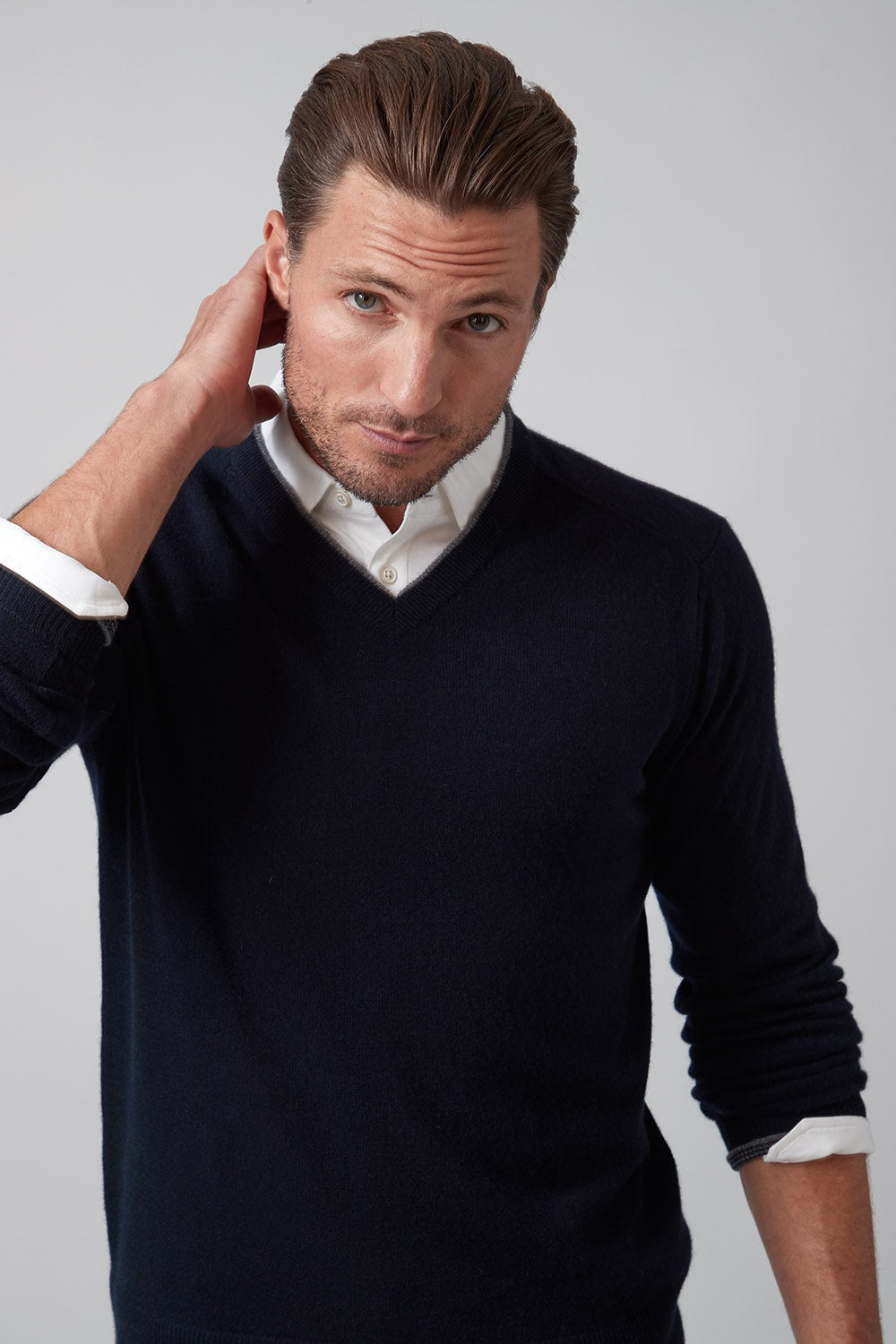 Raffi Garrett V-Neck Cashmere Sweater