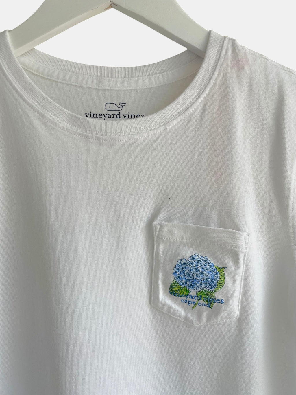 Vineyard Vines Cape Cod Women's Hydrangea Flag Short Sleeve Tee