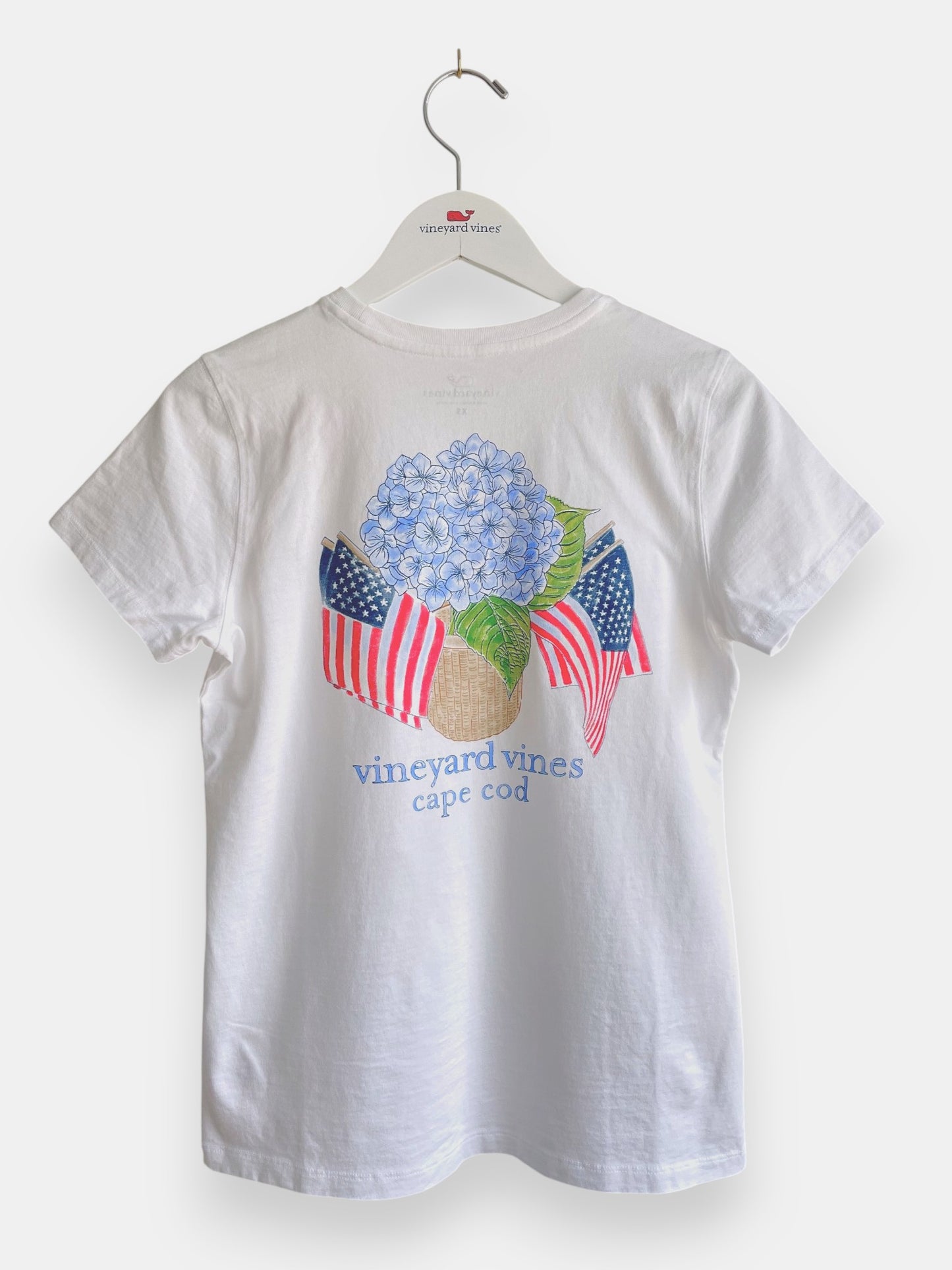 Vineyard Vines Cape Cod Women's Hydrangea Flag Short Sleeve Tee