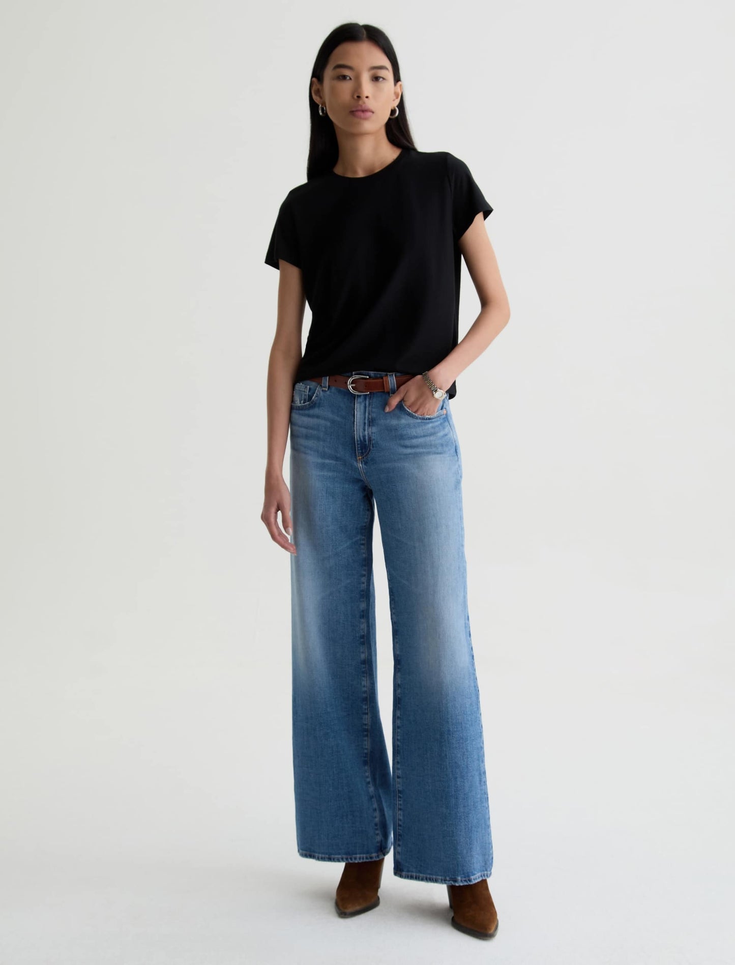 AG Saige Wide Leg Mid-Rise Fit Jeans