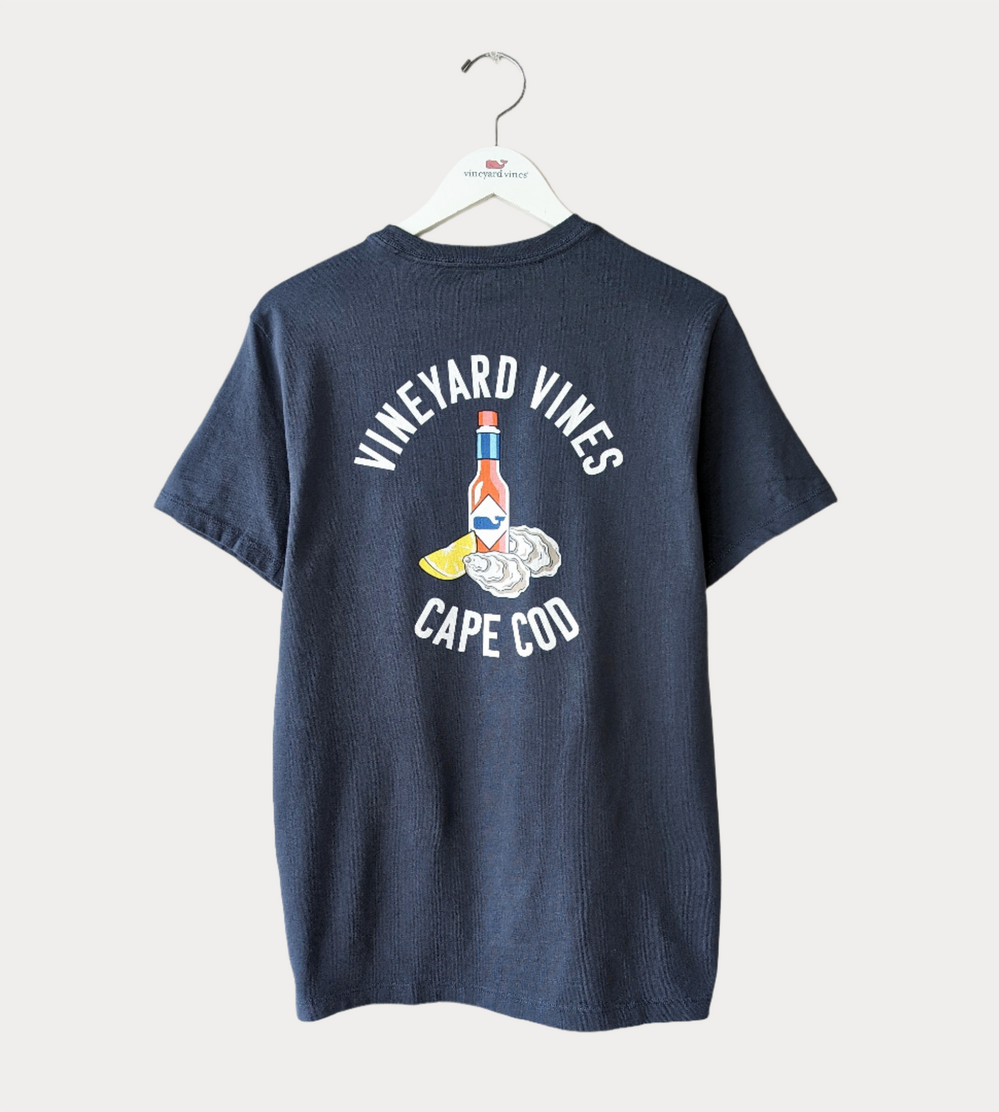Vineyard Vines Cape Cod Oyster Hot Sauce Short-Sleeve Pocket Tee