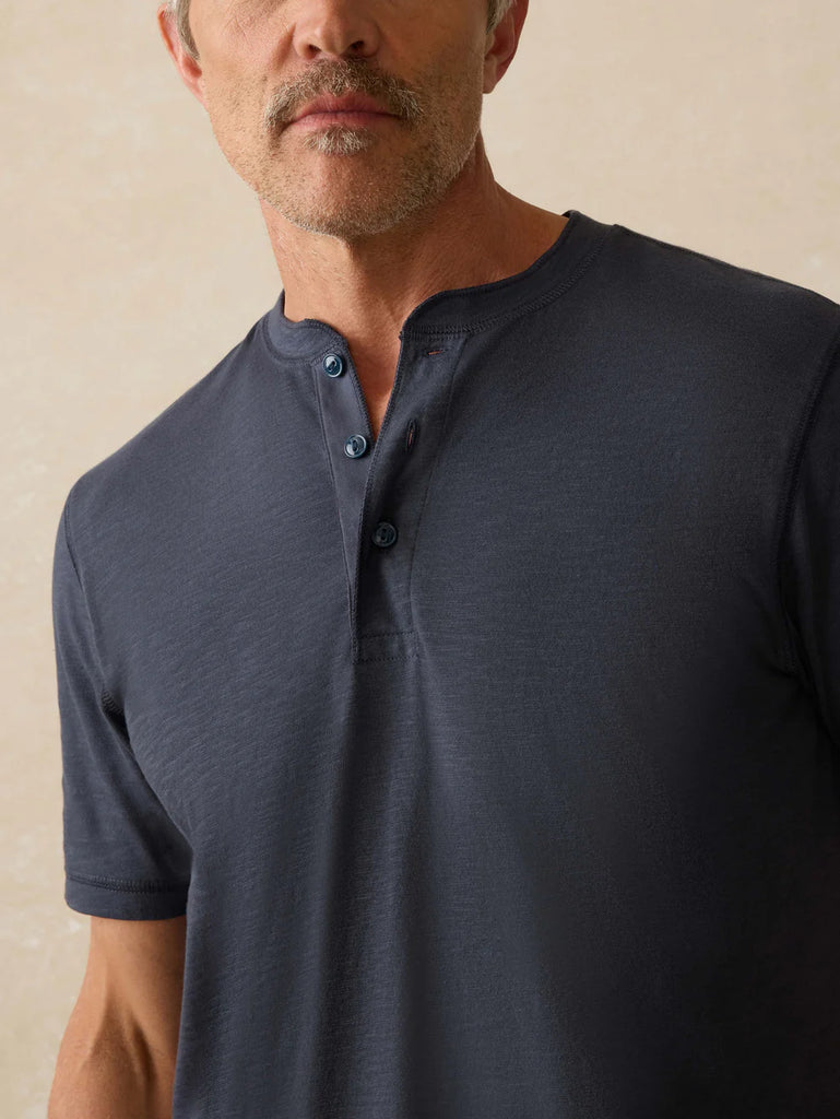 Faherty Short-Sleeve Sunwashed Henley