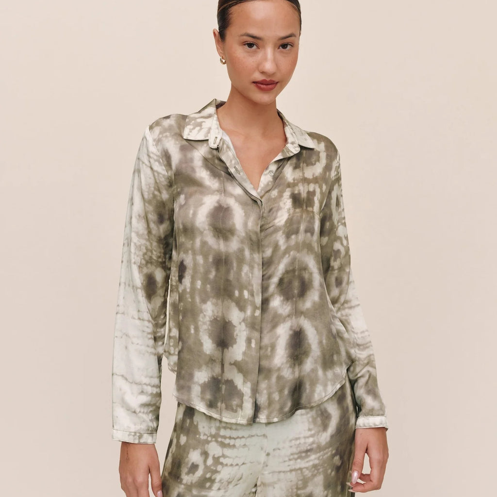 Bella Dahl Clean Hidden Placket Shirt