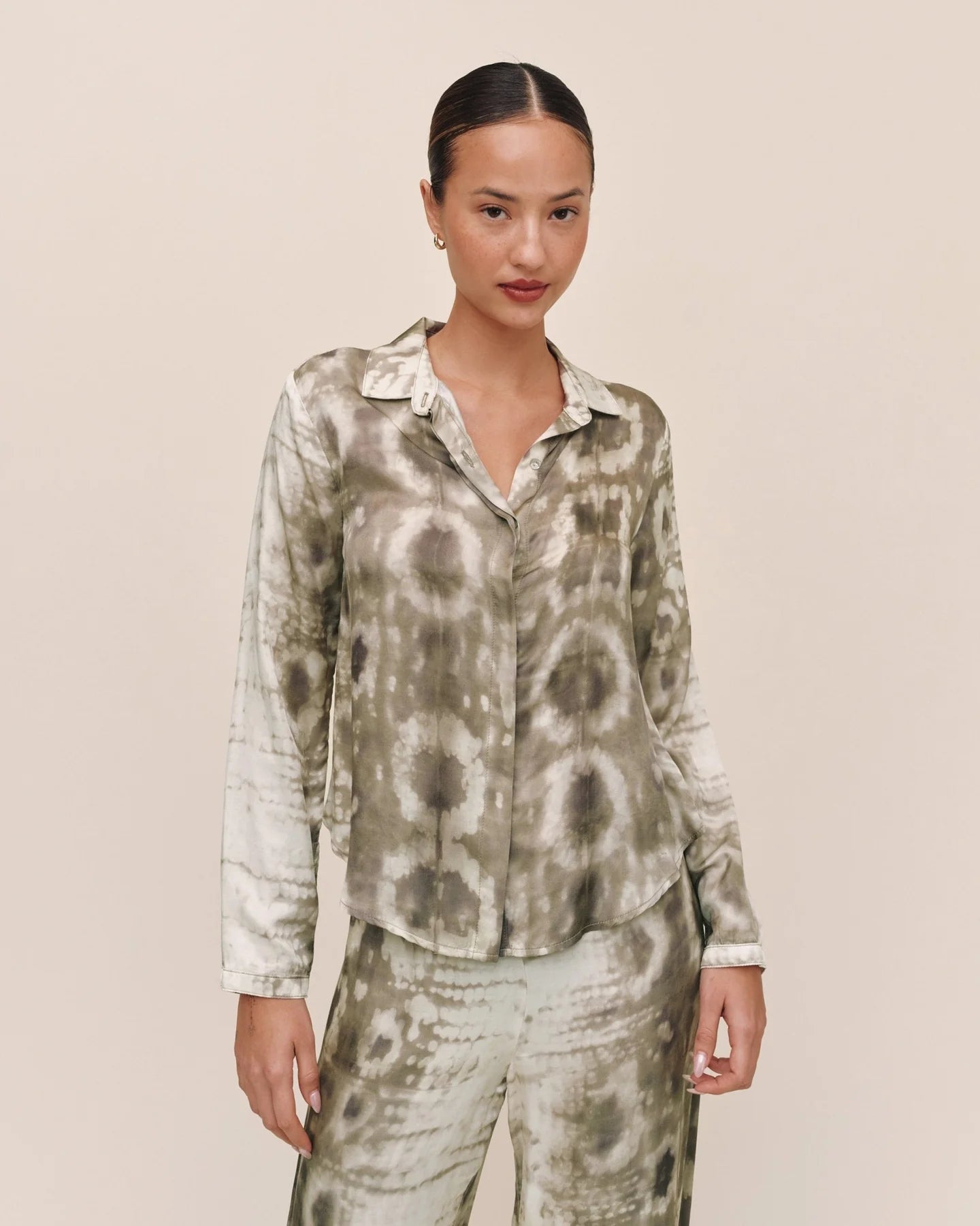 Bella Dahl Clean Hidden Placket Shirt