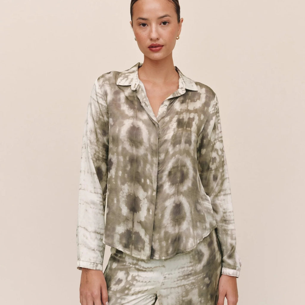 Bella Dahl Clean Hidden Placket Shirt