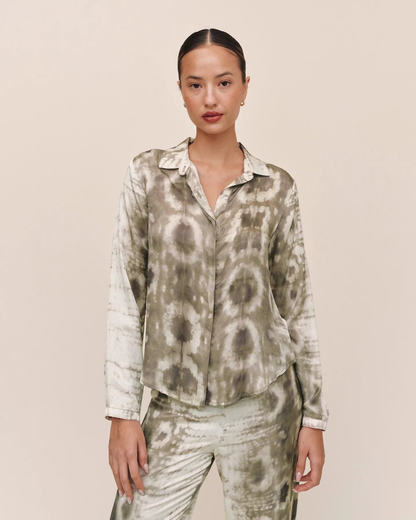 Bella Dahl Clean Hidden Placket Shirt