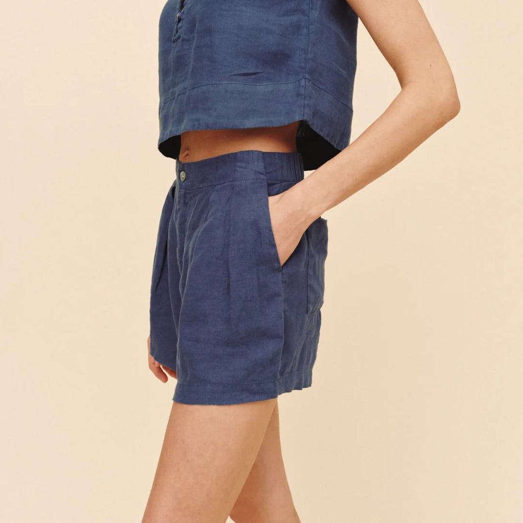 Bella Dahl Double Pleat Short