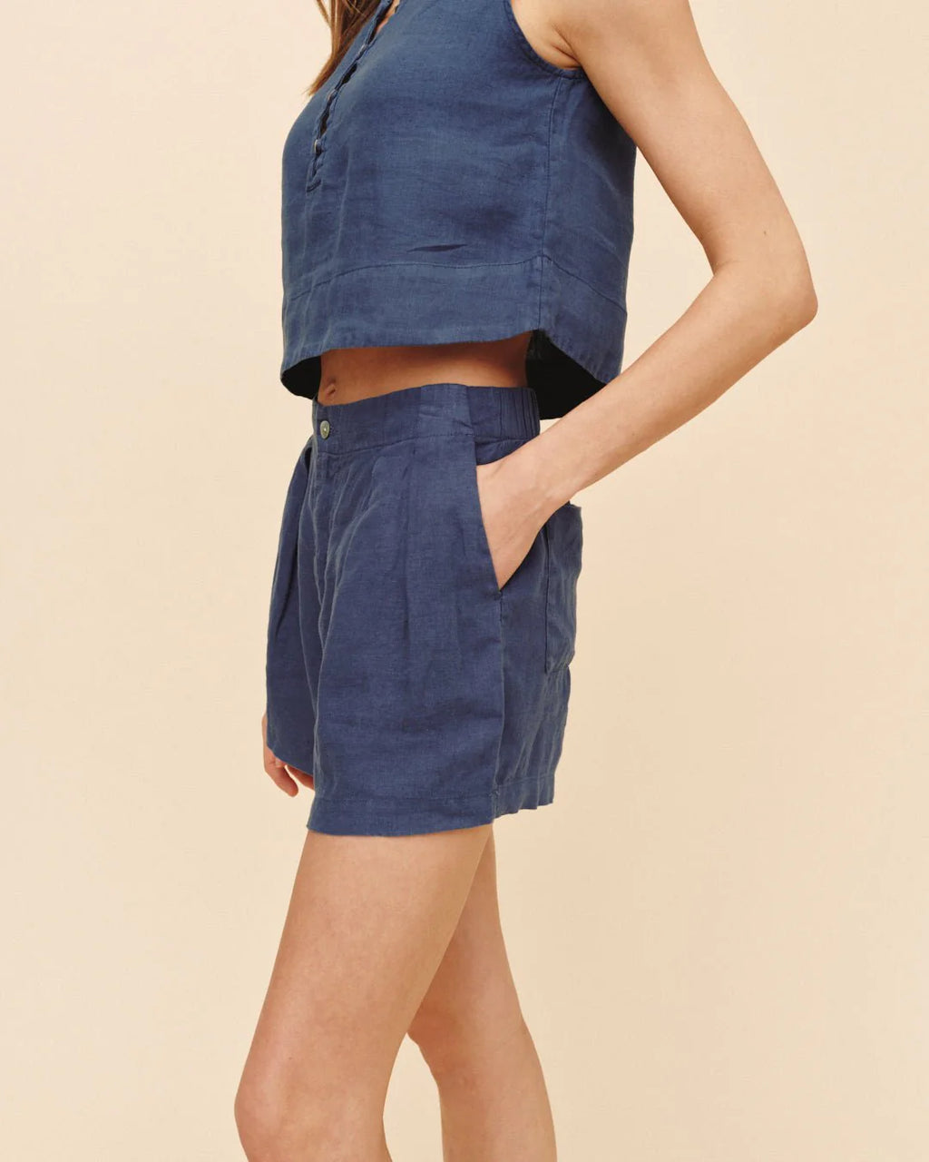Bella Dahl Double Pleat Short