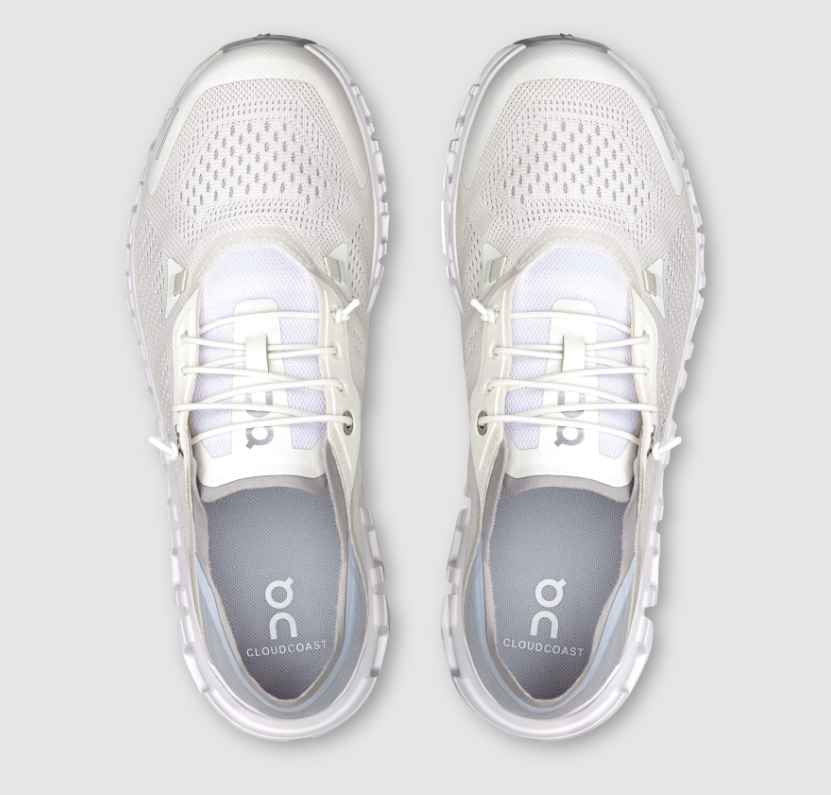 On Running Women's Cloud 6 Coast Sneaker