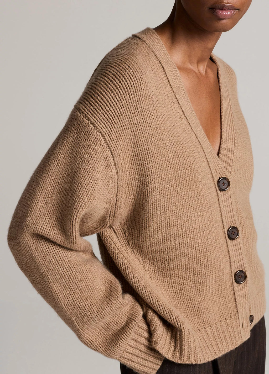 Vince Wool-Cashmere Boxy V-Neck Cardigan