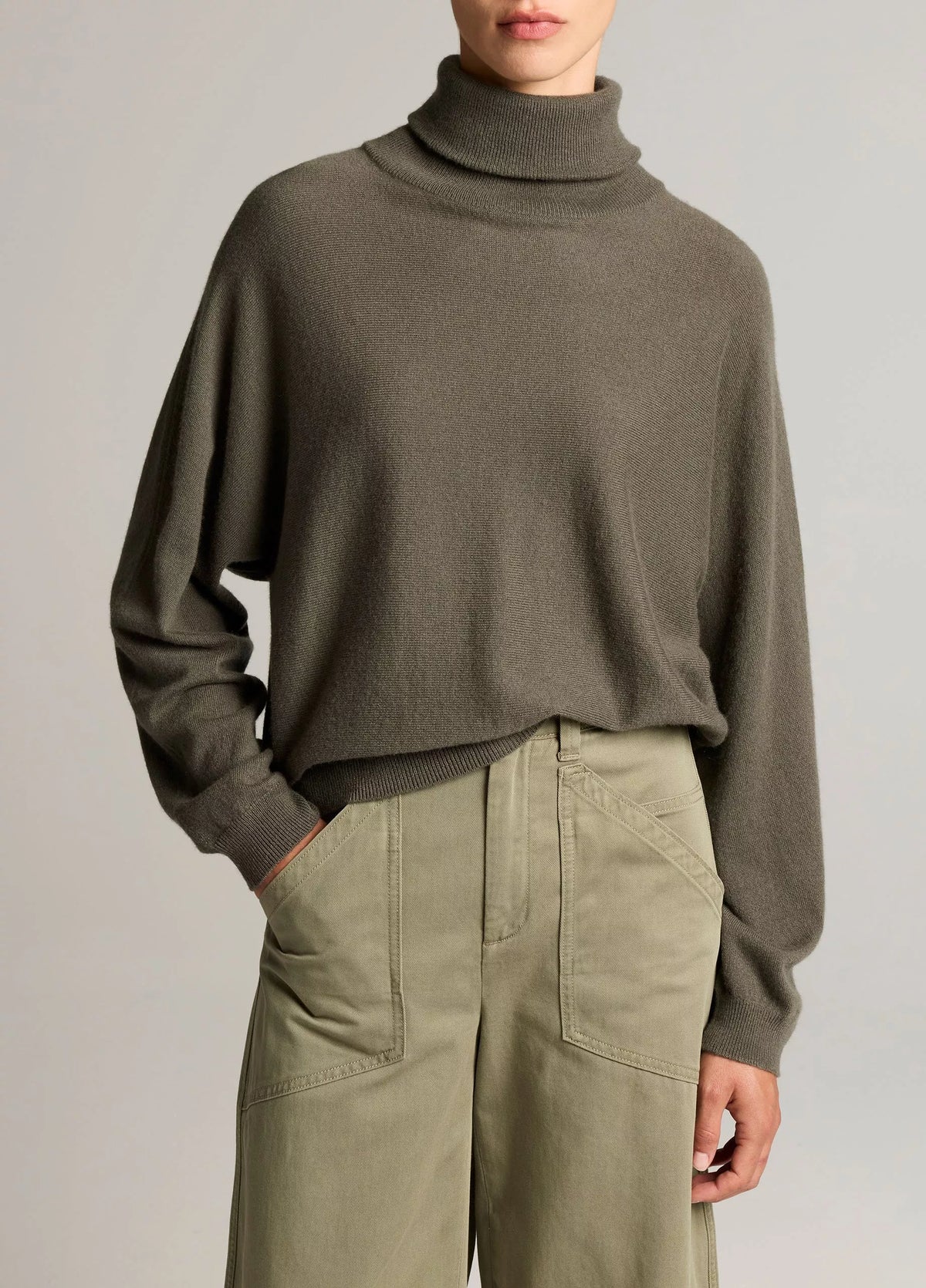 Vince Wool-Cashmere Dolman-Sleeve Turtleneck Sweater