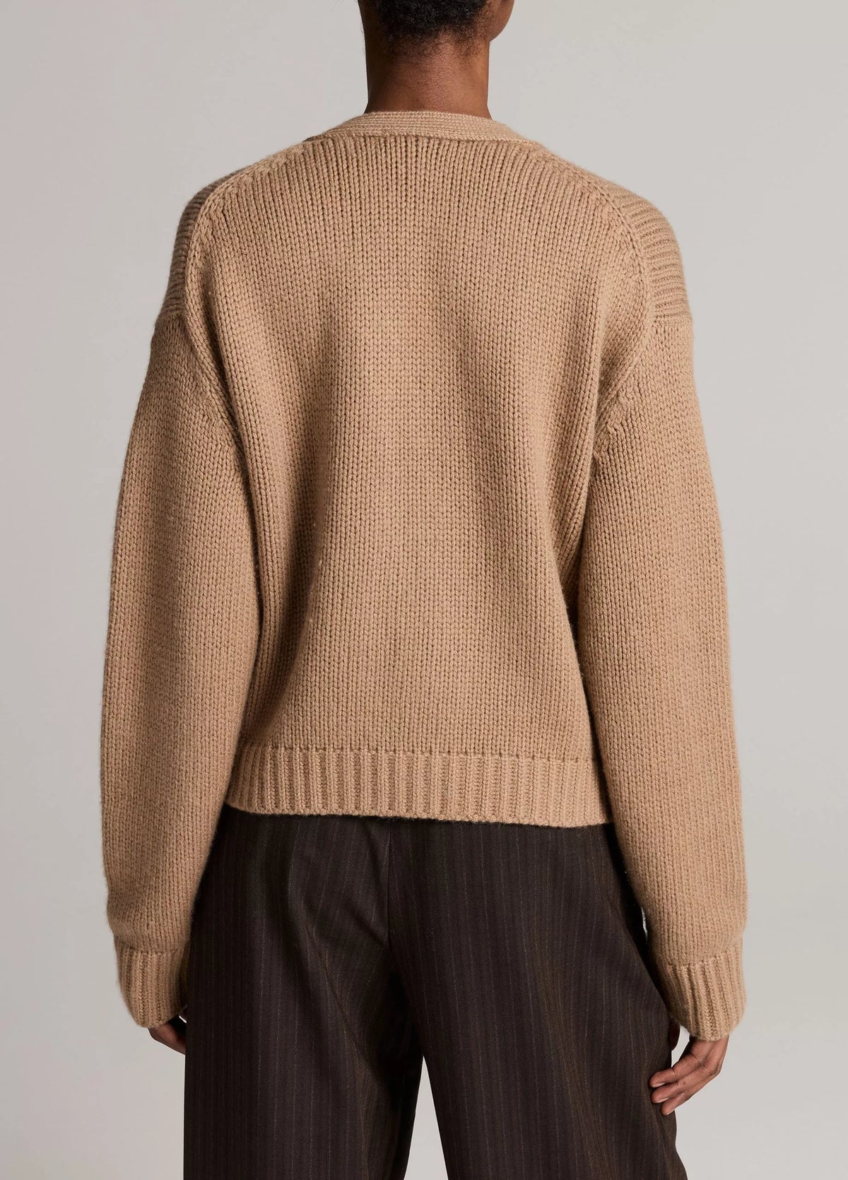 Vince Wool-Cashmere Boxy V-Neck Cardigan