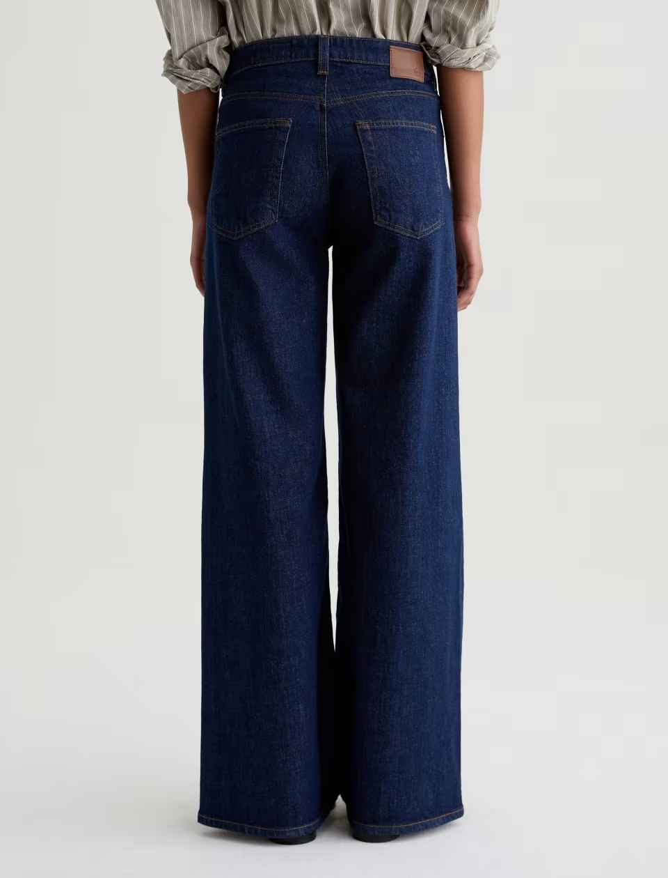 AG Saige Wide Leg Mid-Rise Fit Jeans