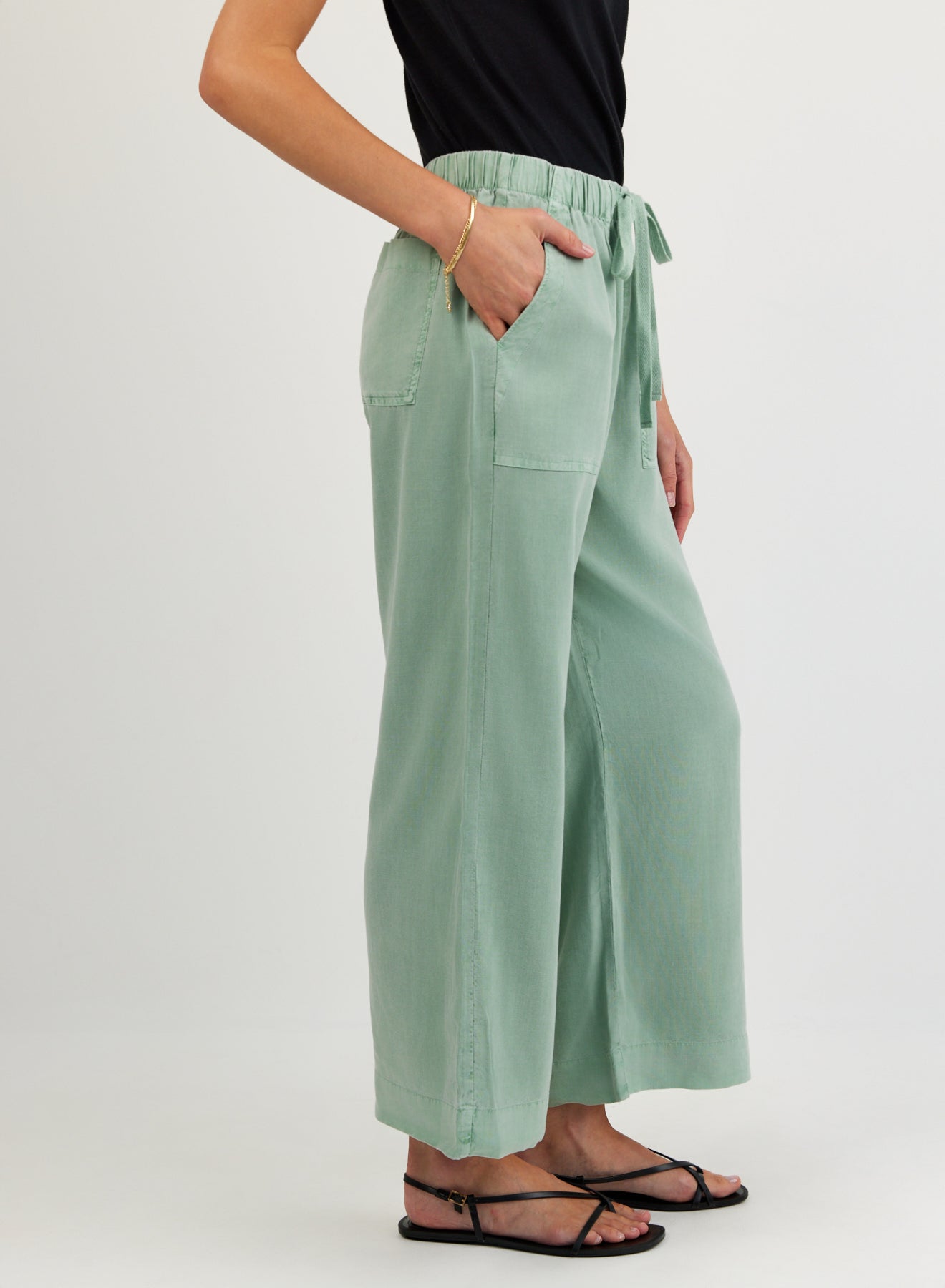 Bella Dahl Easy Pocket Wide Leg Crop