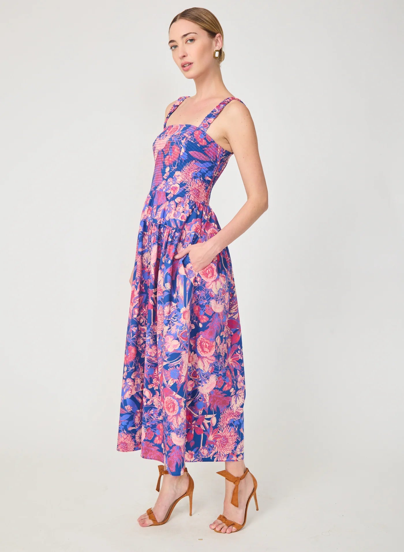 Gilner Farrar Julien dress in Rose Bushes