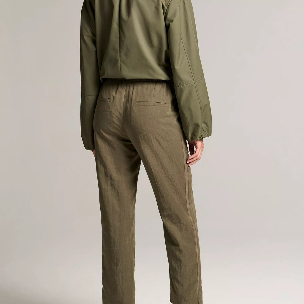 Vince Grace Side-Strap Mid-Rise Pull-On Pant