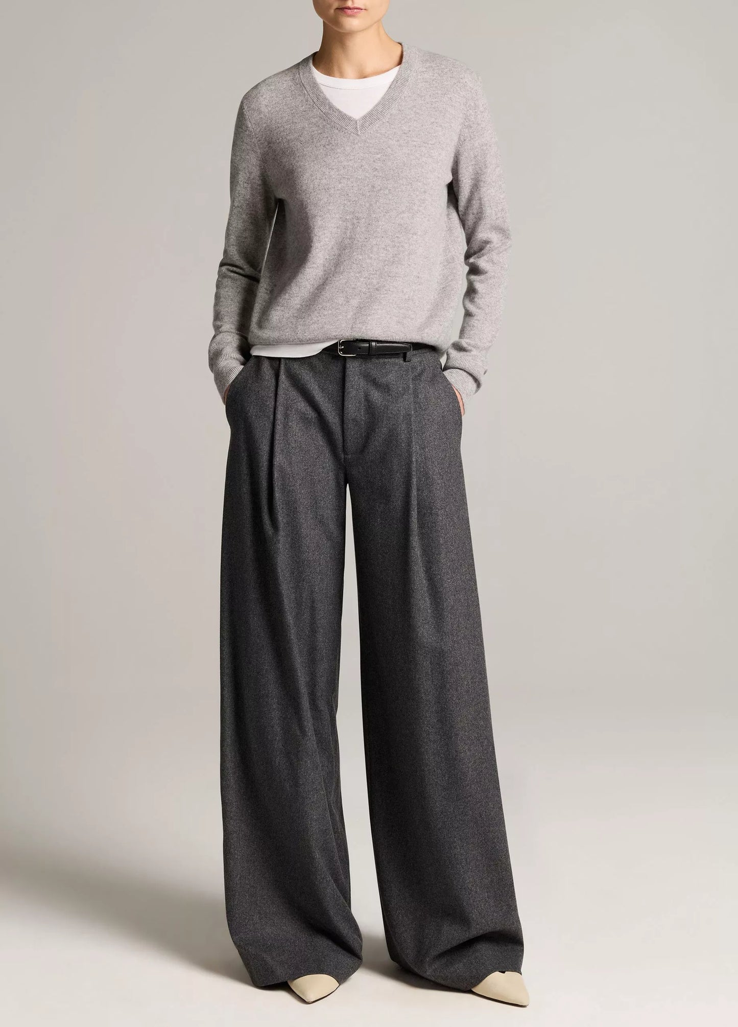 Vince Cashmere Casual V-Neck Sweater