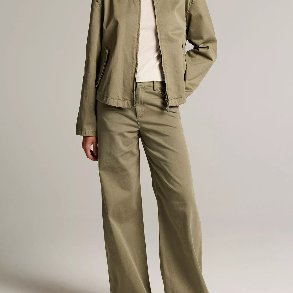 Vince Washed Cotton Twill Mid-Rise Wide-Leg Pant