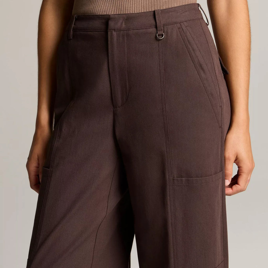 Vince Mid-Rise Paneled Stretch-Cotton Pant