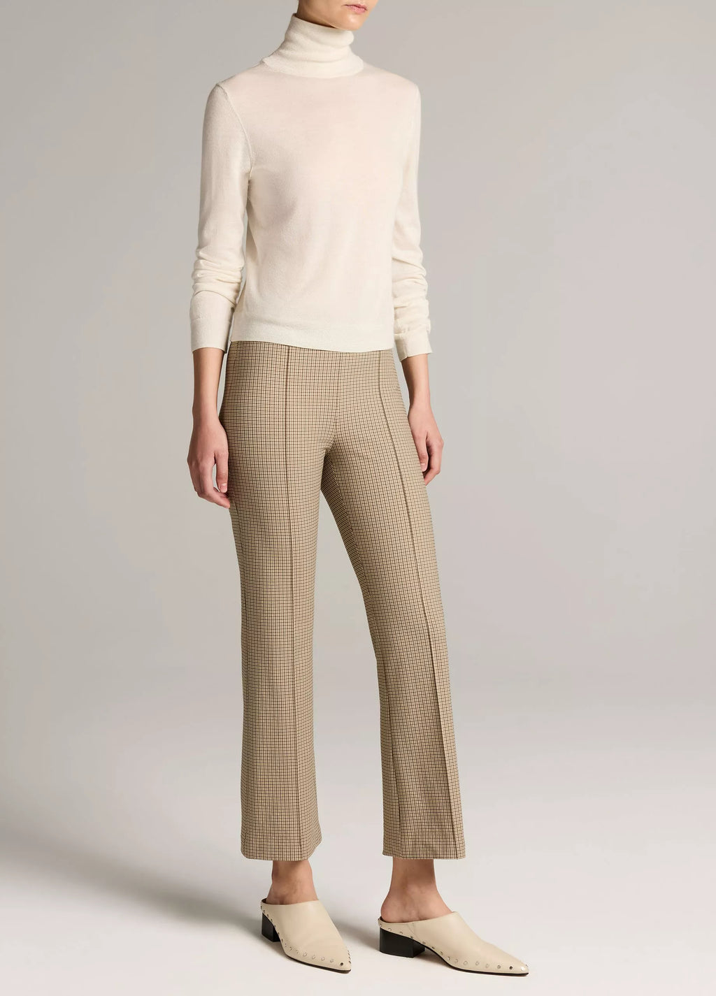 Vince Niki Plaid Mid-Rise Crop Flare Pant