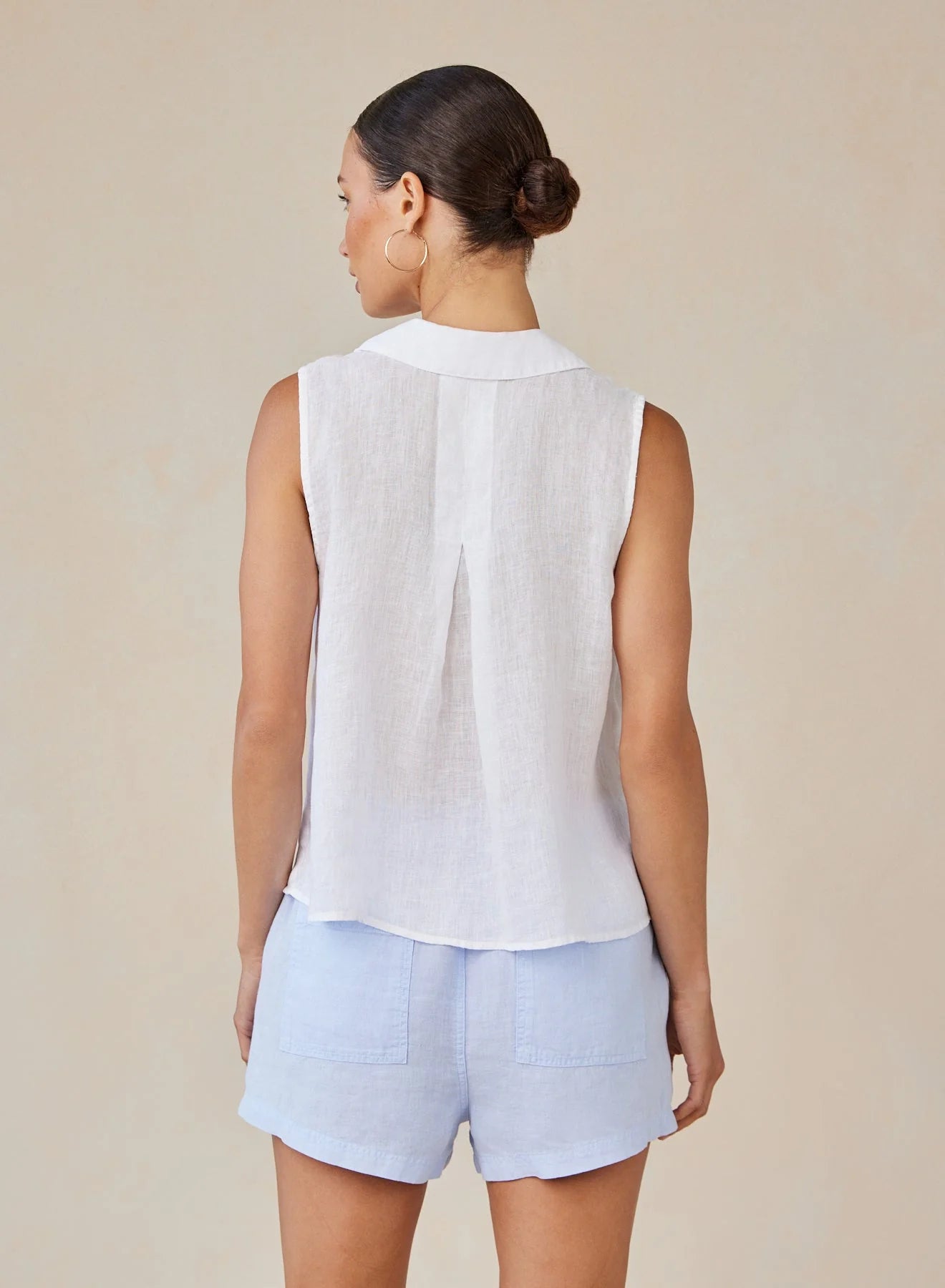 Bella Dahl Linen Sleeveless Notch Collar Button Down