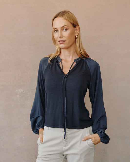Bella Dahl Long Sleeve Raglan Mixed Shirt