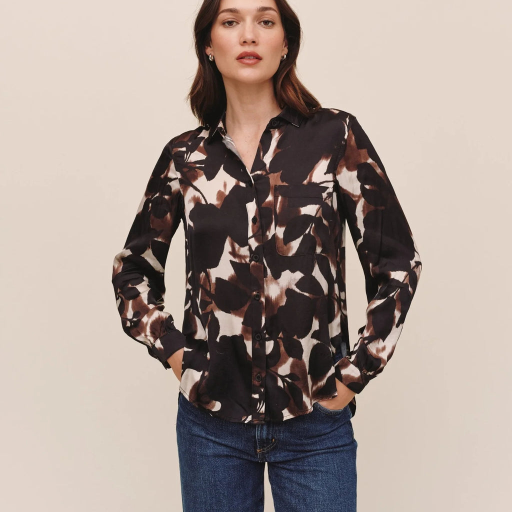 Bella Dahl Long Sleeve Round Hem Button Down