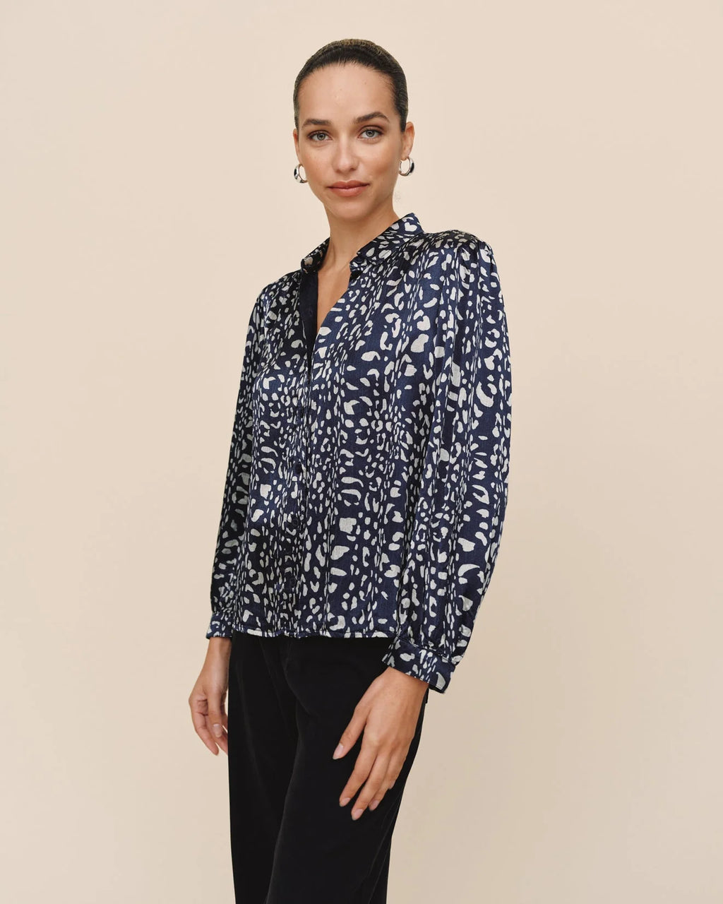 Bella Dahl Shirred Shoulder Button Down